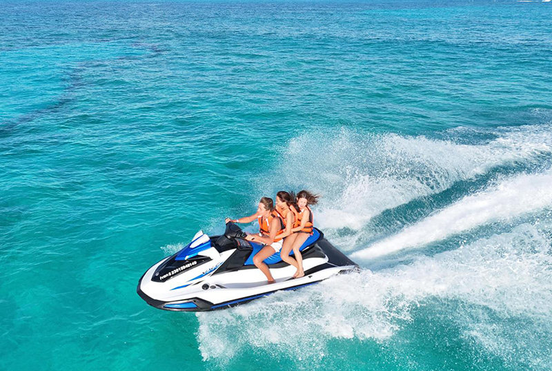 Wave Runner, Snorkel and Parasail – Full Tour